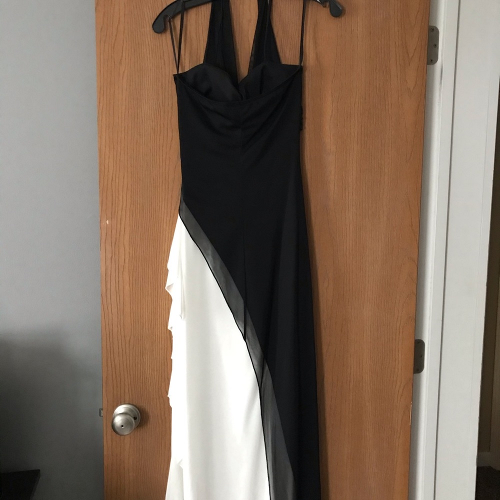 Long Halter black and white dress - size Small - Picture 2 of 3